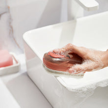 Automatic Liquid Cleaning Shoe Brush
